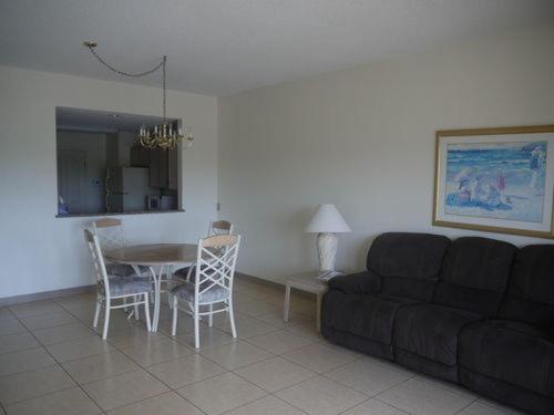 اتاق استاندارد با چشم‌انداز, Aquarius Beach Tower