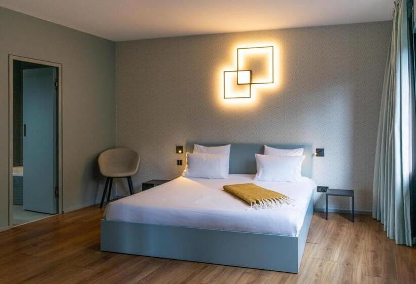 اتاق استاندارد چهار تخته, Hostellerie Du Grünewald