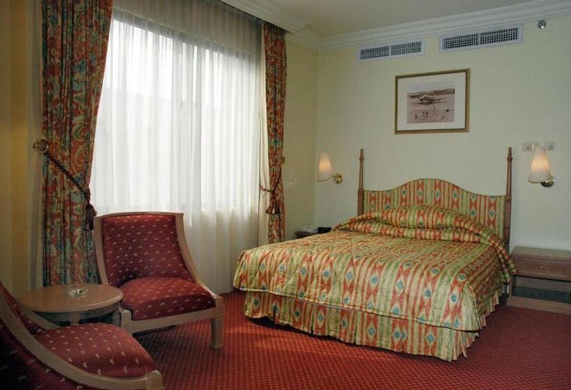 اتاق سوپریور, Merdeka Palace Hotels & Suites