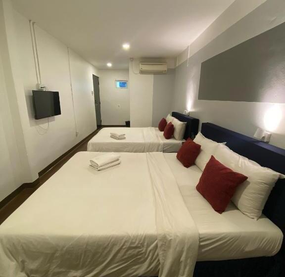 Семейный Номер, V Hotel Johor Bahru