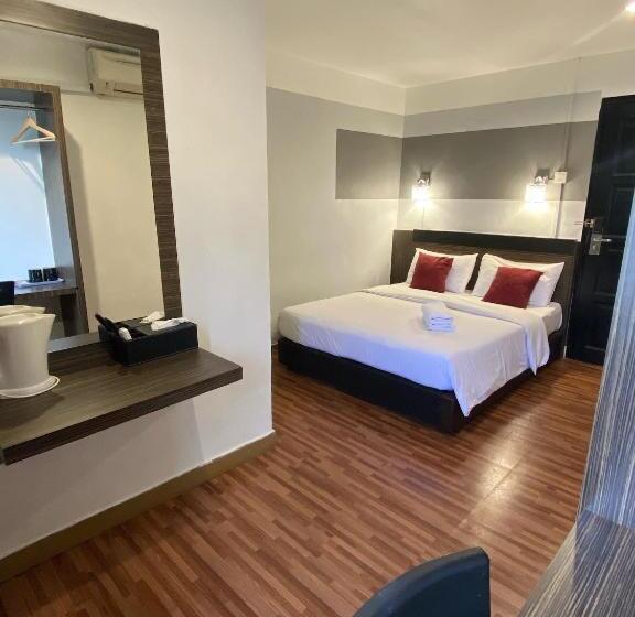 Номер Deluxe, V Hotel Johor Bahru