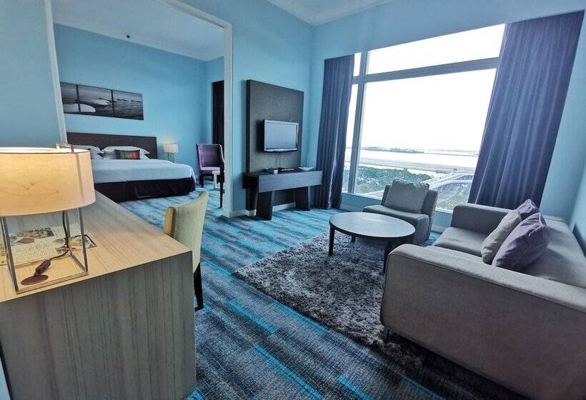 Junior Suite, Thistle Johor Bahru