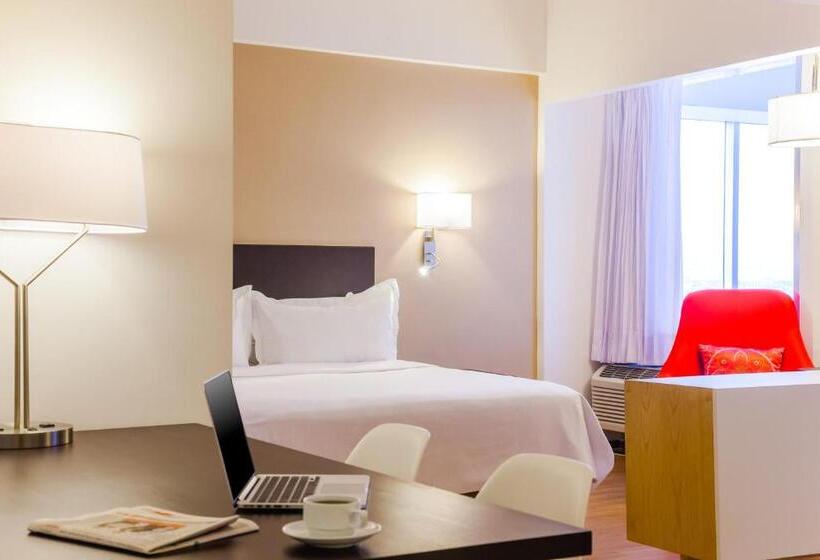 سوییت جونیور, Fiesta Inn Tlalnepantla