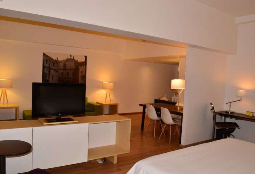 سوییت جونیور, Fiesta Inn Tlalnepantla