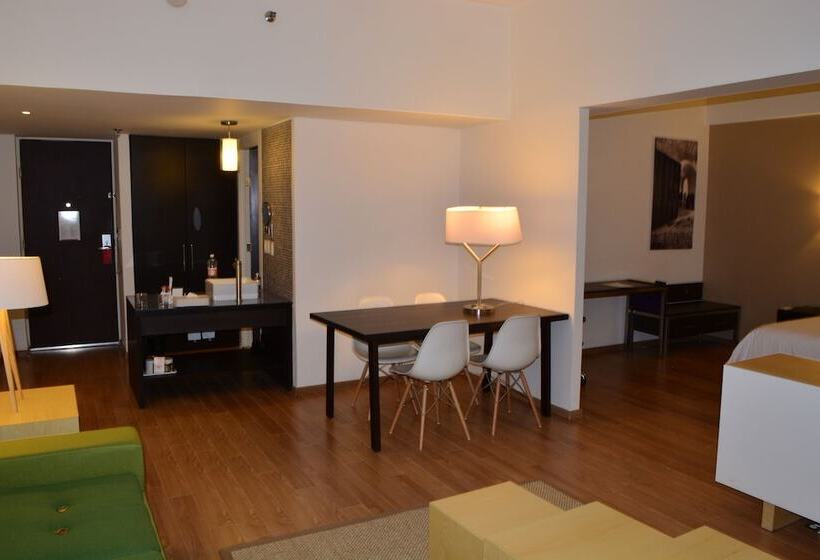 سوییت جونیور, Fiesta Inn Tlalnepantla