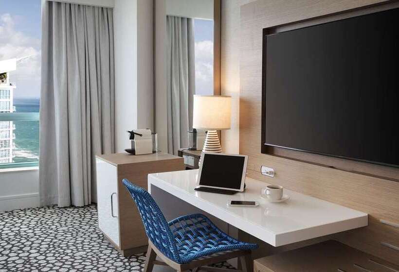 اتاق استاندارد با 2 تخت دوبل, Hilton Mexico City Airport