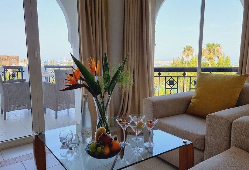 带海景的行政套房, Marina Smir Hotel & Spa