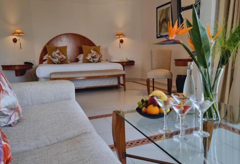 带花园的行政管理套间, Marina Smir Hotel & Spa