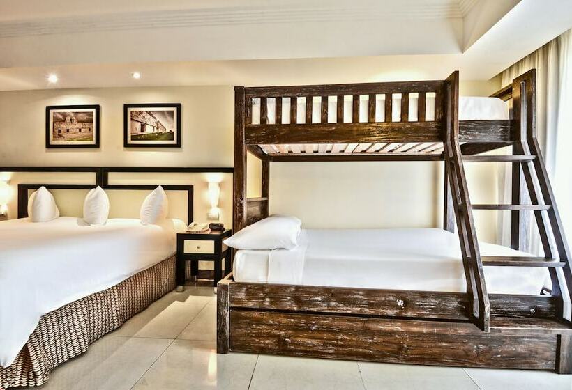 Junior Suite Familiar, Sandos Playacar  All Inclusive