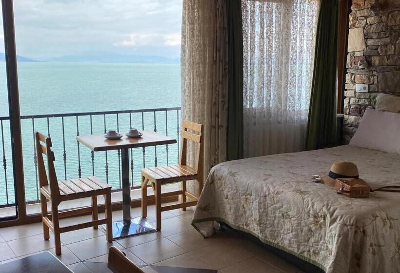 Comfort room with lake view, Fulya Pension