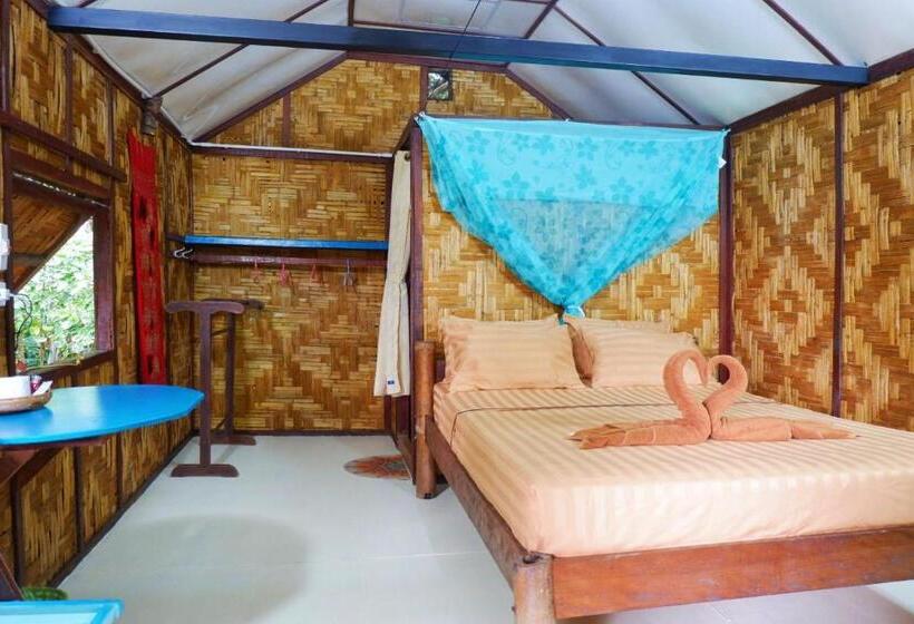 بانگلوی استاندارد با چشم‌انداز دریا, Bamboo Bungalows