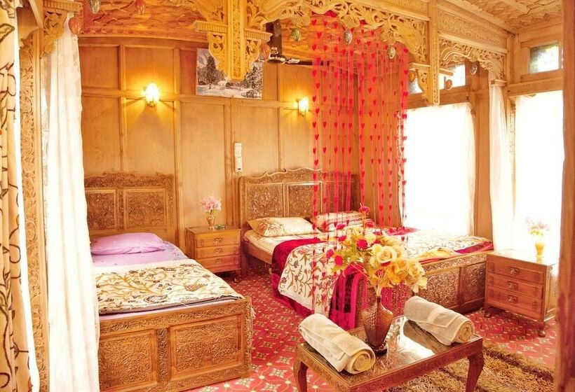 آپارتمان لوکس 1 خوابه, New Bul Bul Group Of Houseboats