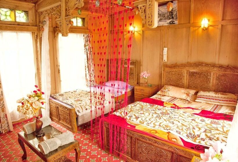 آپارتمان لوکس 1 خوابه, New Bul Bul Group Of Houseboats