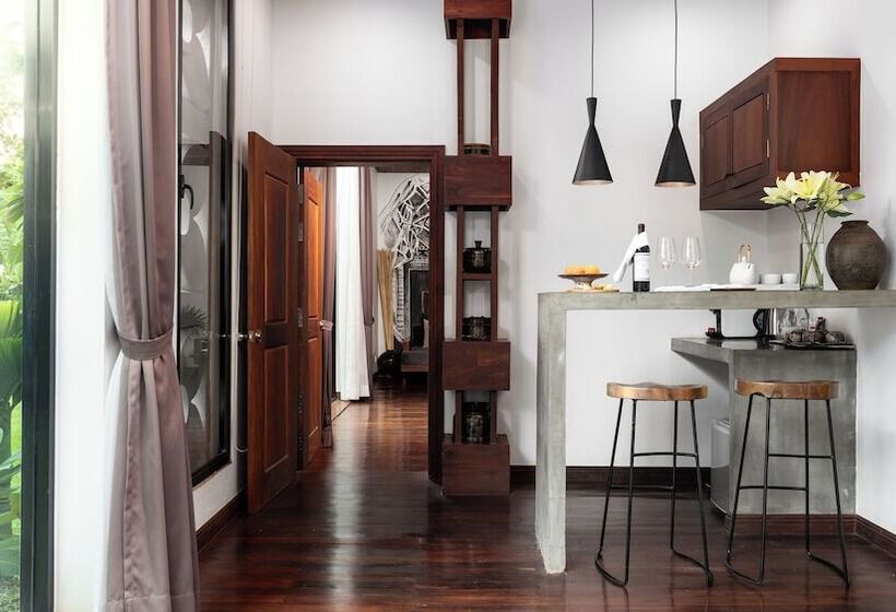 سوئیت خانواده 2 خوابه, Shintana Saya Residence