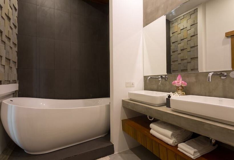 اتاق کلاسیک, Shintana Saya Residence