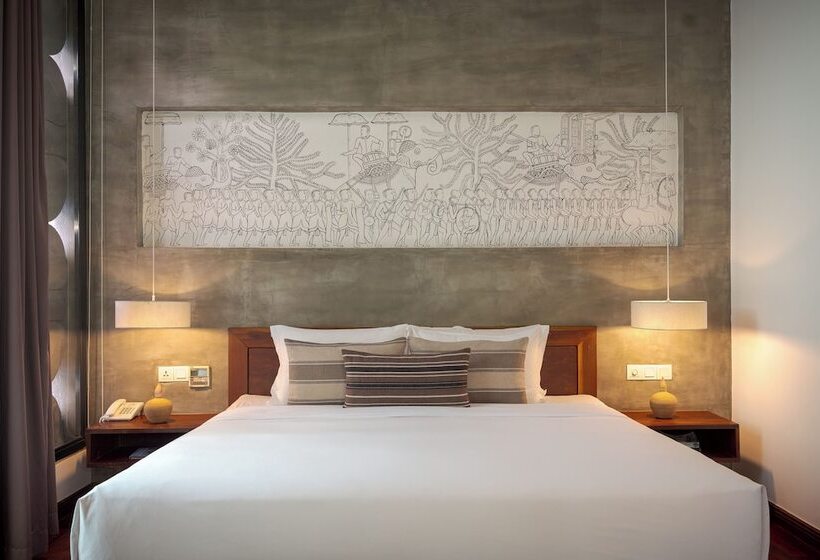سوئیت خانواده 2 خوابه, Shintana Saya Residence