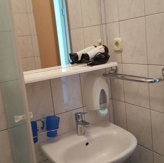 اتاق استاندارد با بالکن, Apartments Ana & Ita