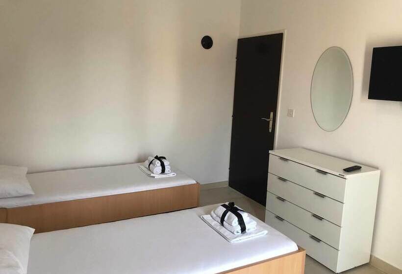 آپارتمان 1 خوابه با بالکن, Apartments Ana & Ita