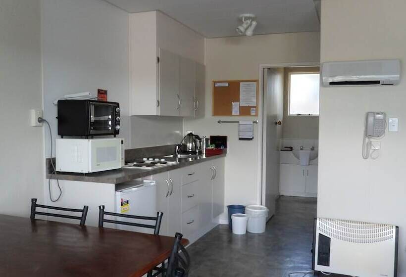 1 Bedroom Apartment, Aden Motel