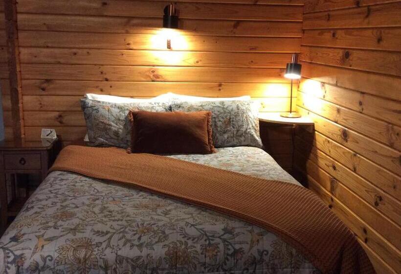 کلبه ییلاقی, Alpine Lodge Motel