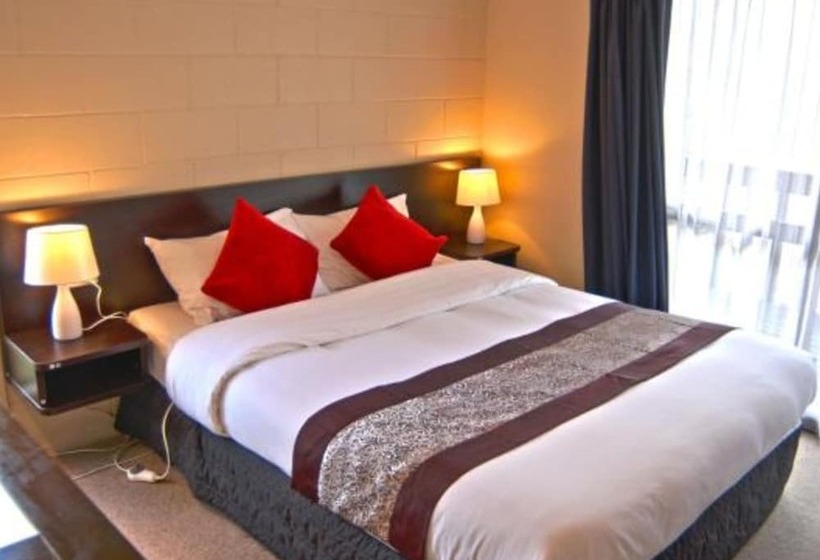 ویلای 2 خوابه, Barcelona Motel