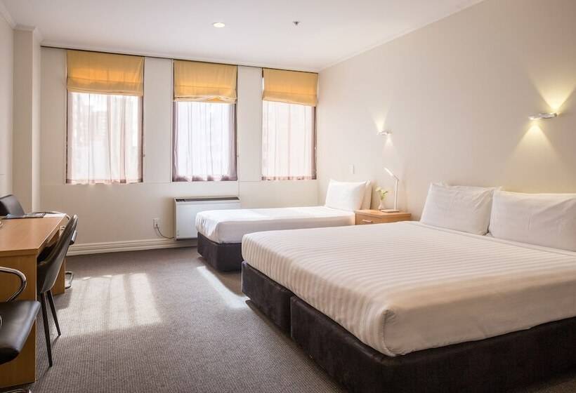 اتاق سوپریور سه تخته, President Hotel Auckland