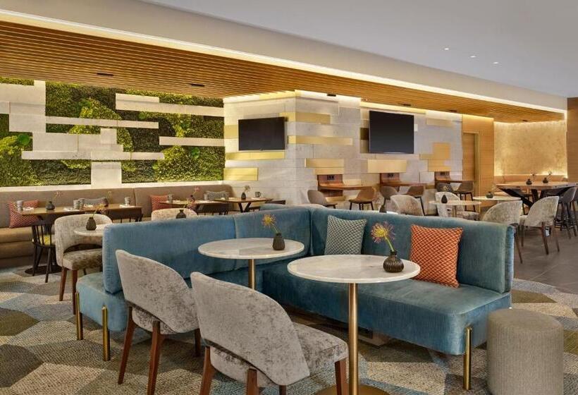 اتاق کلاب, Sheraton Amsterdam Airport Hotel And Conference Center