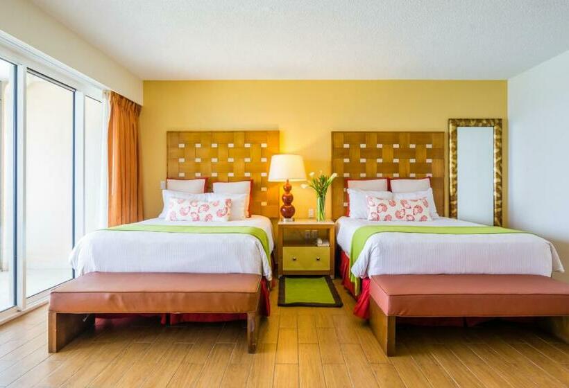 Deluxe Suite Sea View, Sunscape Curacao Resort Spa & Casino
