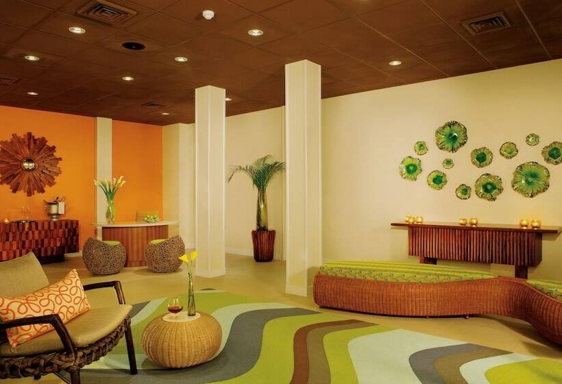 Club Room King Bed, Sunscape Curacao Resort Spa & Casino