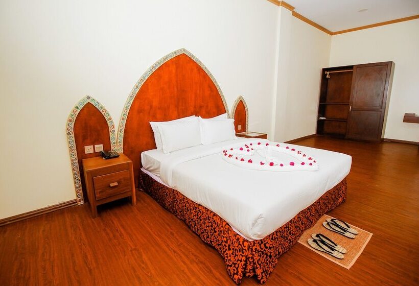 سوییت, Royal Emerald River View Resort