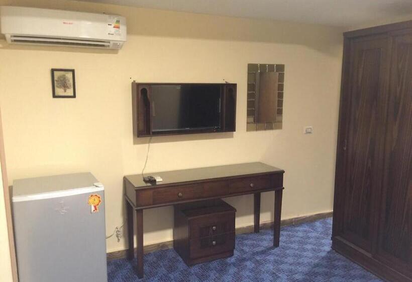 اتاق استاندارد یک تخته با چشم‌انداز, 3 Pyramids View Inn