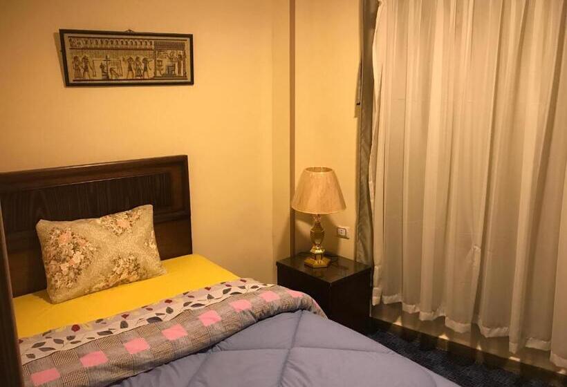 اتاق استاندارد یک تخته با چشم‌انداز, 3 Pyramids View Inn