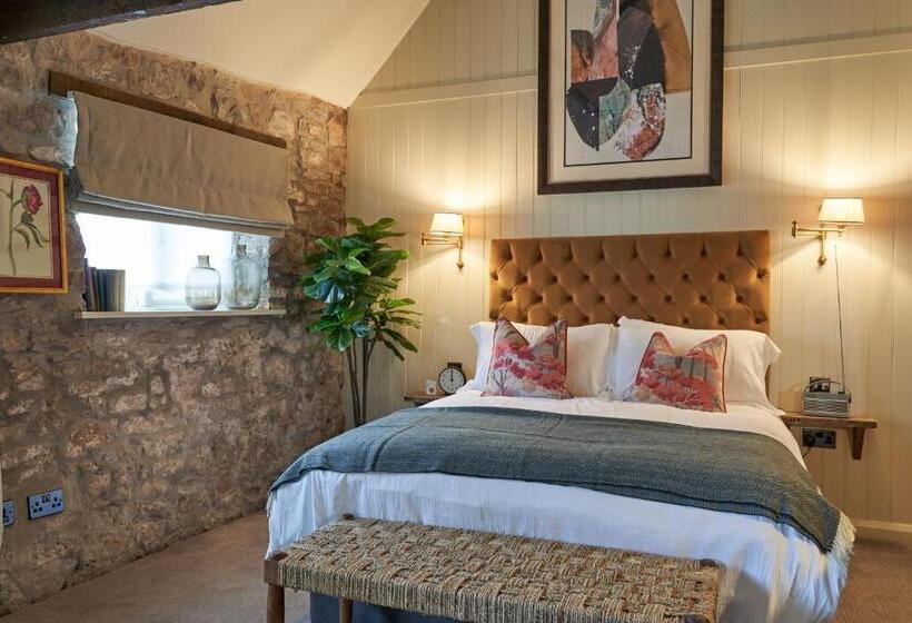 اتاق لوکس, The Langford Inn