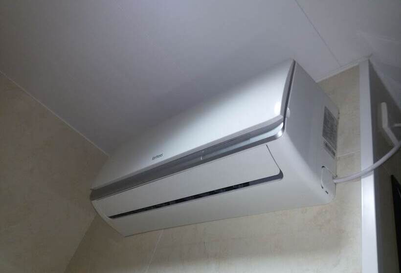 اتاق استاندارد یک نفره, Asia Inn
