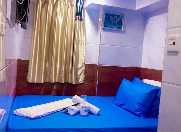 اتاق لوکس با تخت بزرگ, Asia Inn