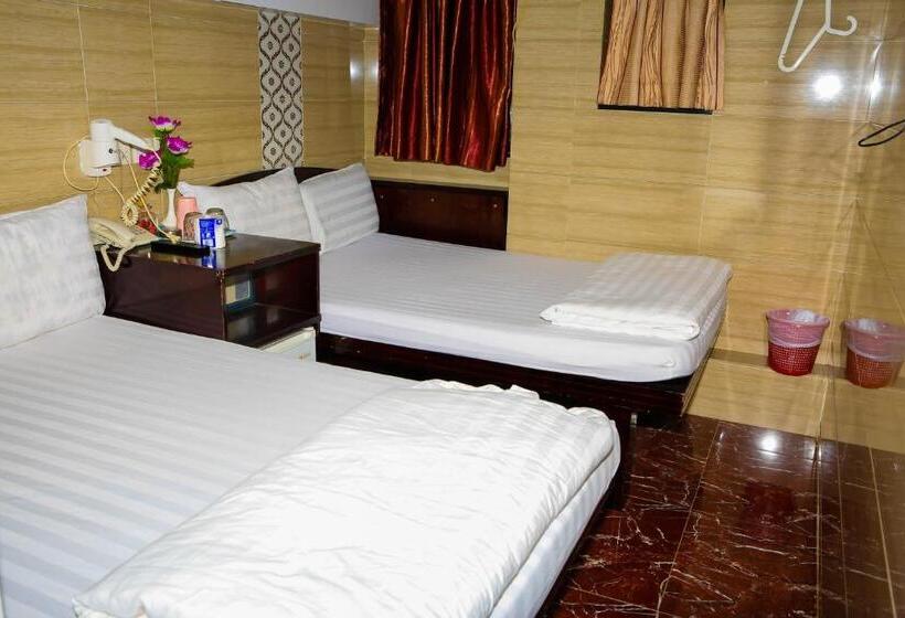 اتاق لوکس خانوادگی, Asia Inn