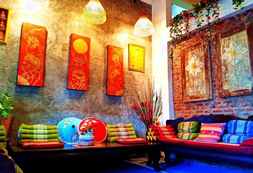 سوییت لوکس, Sofa Gallery