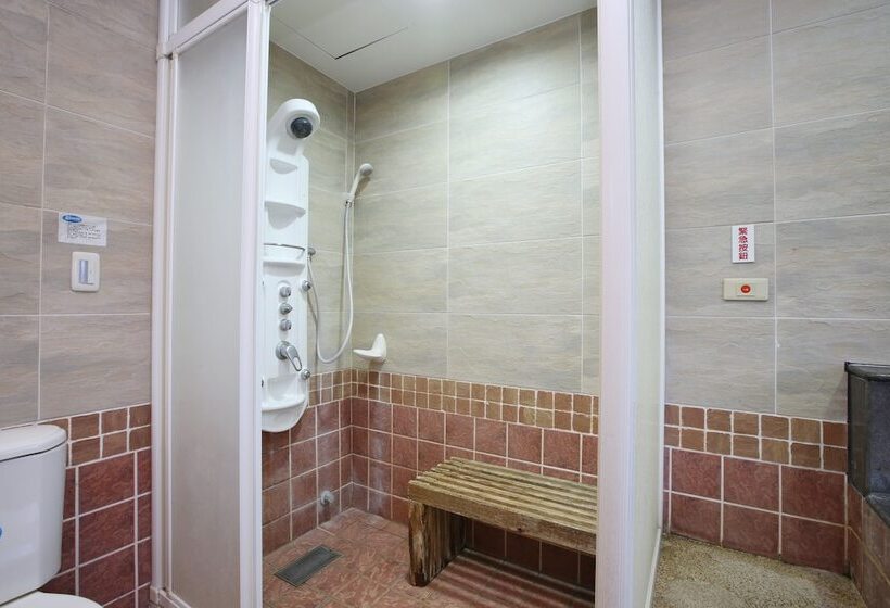 اتاق استاندارد چهار تخته, Chuang Tang Spring Spa Hotel   Deyang