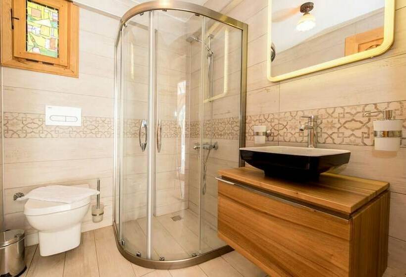 اتاق استاندارد, Kaya Guest House