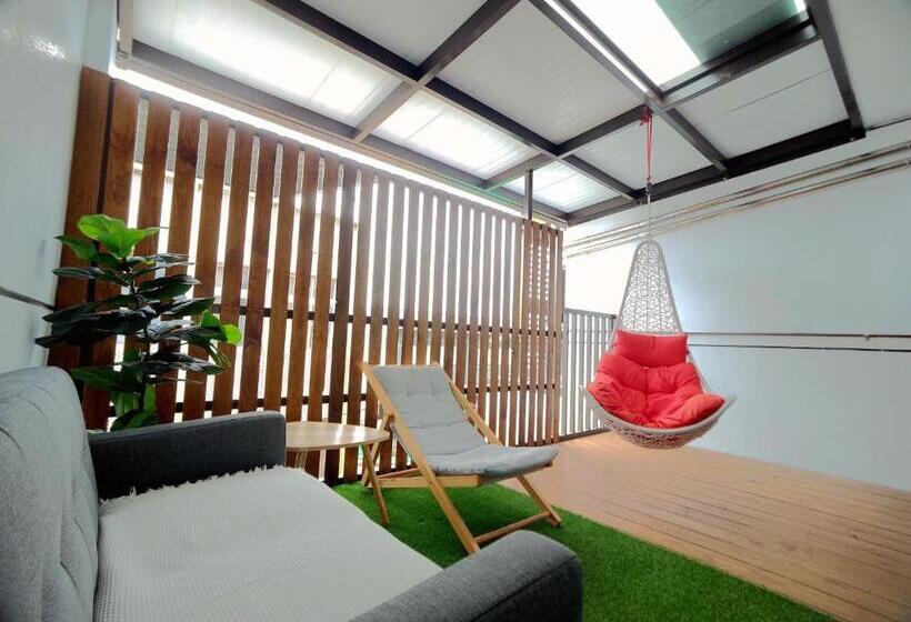 اتاق لوکس, Field Trail Homestay