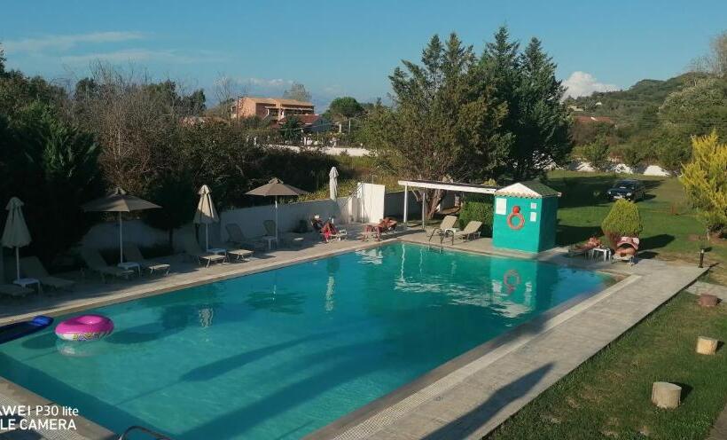 استودیوی استاندارد, Sausan