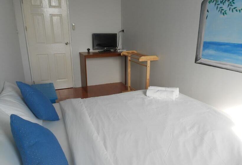 اتاق پایه با سرویس بهداشتی مشترک, Sweet Home Guesthouse