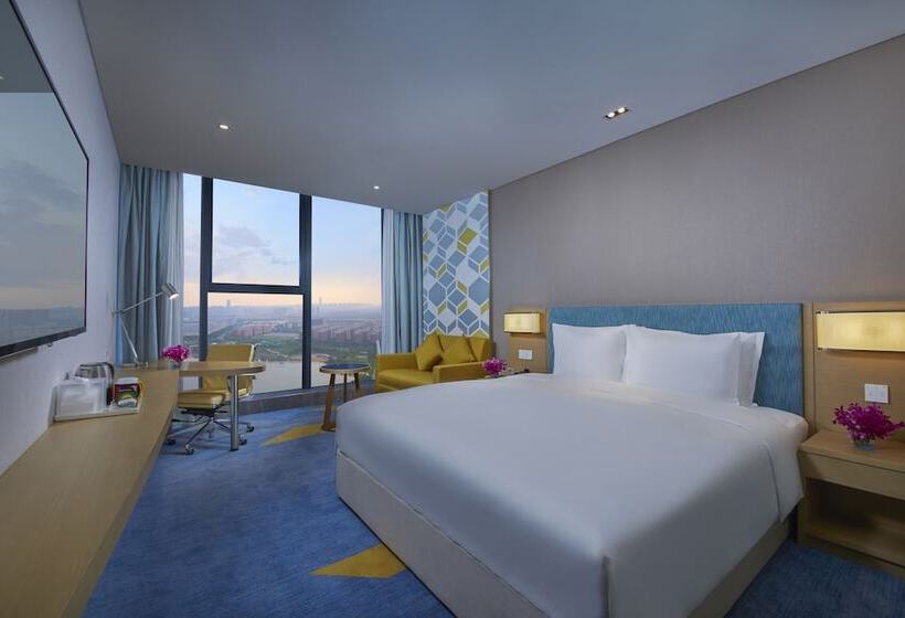 اتاق استاندارد با تخت دوبل, Holiday Inn Express Zhengzhou Longzi Lake, An Ihg