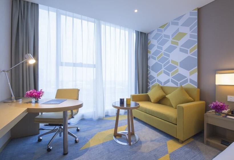 اتاق استاندارد با تخت دوبل, Holiday Inn Express Zhengzhou Longzi Lake, An Ihg