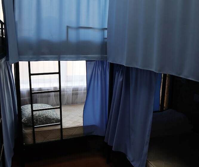تختخواب در اتاق مشترک, Travel Inn Vystavochnaya