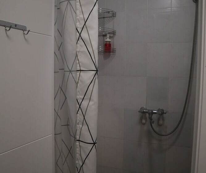 اتاق استاندارد, Travel Inn Vystavochnaya