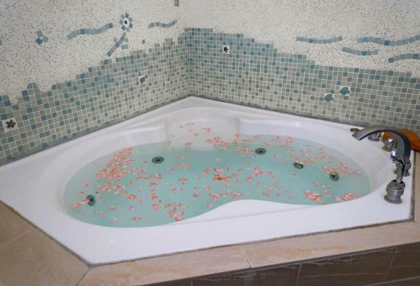 اتاق لوکس, Youngs Hotspring