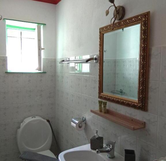 اتاق استاندارد با چشم‌انداز کوهستان, Guesthouse Iro