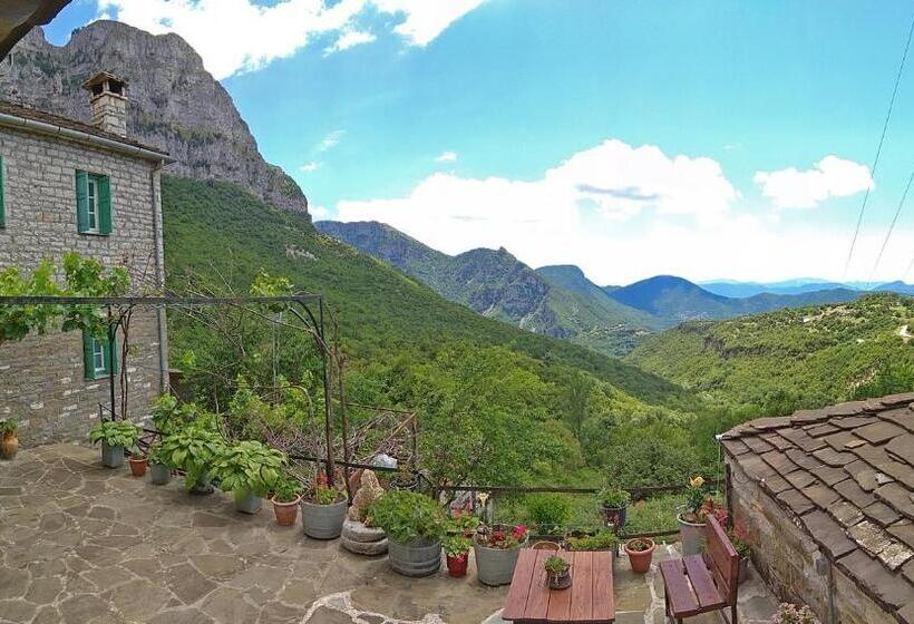 اتاق اکونومی, Guesthouse Iro