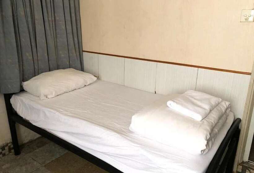 اتاق استاندارد چهار تخته, South & North House